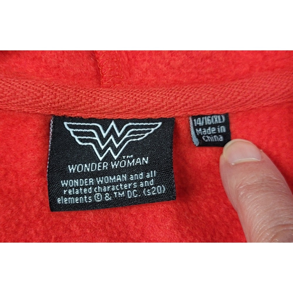 Mad Engine Wonder Woman Red Full Zip Hoodie Girl's Size XL 14/16 (Missing Cape) - Picture 6 of 12